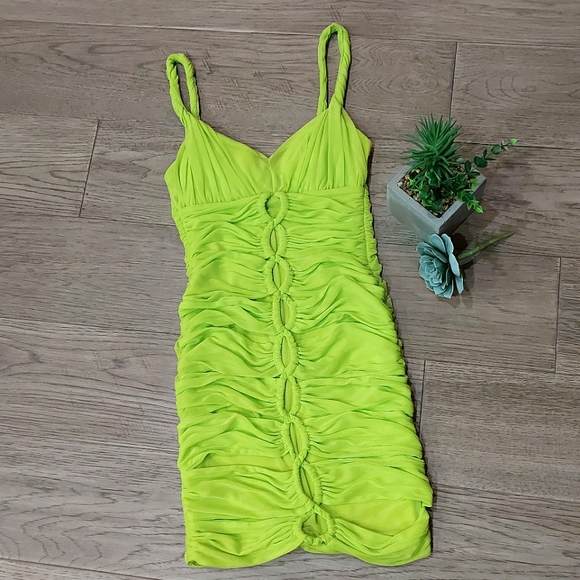 Bebe Green Mini Bodycon Dress size XXS - Picture 1 of 7